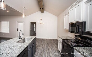 1616 102nd St in Lubbock, TX - Foto de edificio - Building Photo