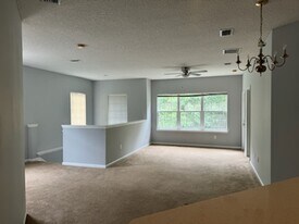12301 Kernan Ft Blvd in Jacksonville, FL - Building Photo