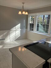 1018 Jefferson Rd in Greensboro, NC - Foto de edificio - Building Photo