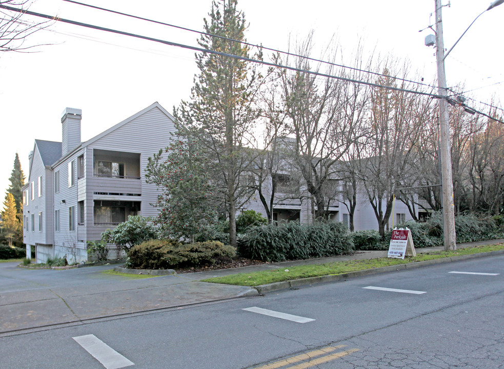 Parkside Apartments in Kirkland, WA - Building Photo