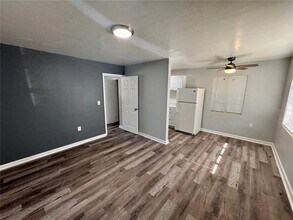 2318 4th St S in St. Petersburg, FL - Building Photo - Building Photo