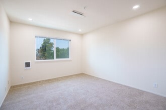 Fletcher Towers in Hayward, CA - Foto de edificio - Interior Photo