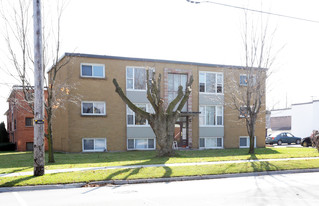 1 Balfour Pl Apartments