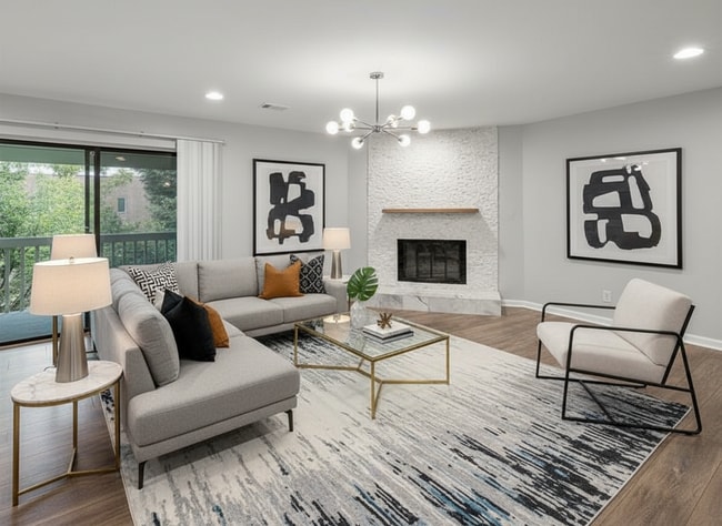 2017 Powers Ferry Trce SE in Marietta, GA - Building Photo - Building Photo