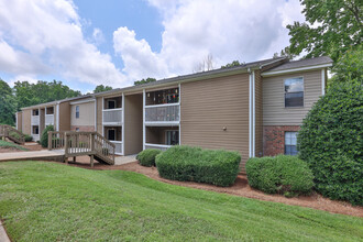 Bridgeway Apartments in Simpsonville, SC - Foto de edificio - Building Photo