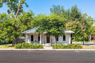 108 N Ave B, Unit 929 in Elgin, TX - Building Photo - Building Photo