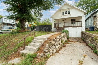 3803 Highland Ave in Kansas City, MO - Building Photo - Building Photo