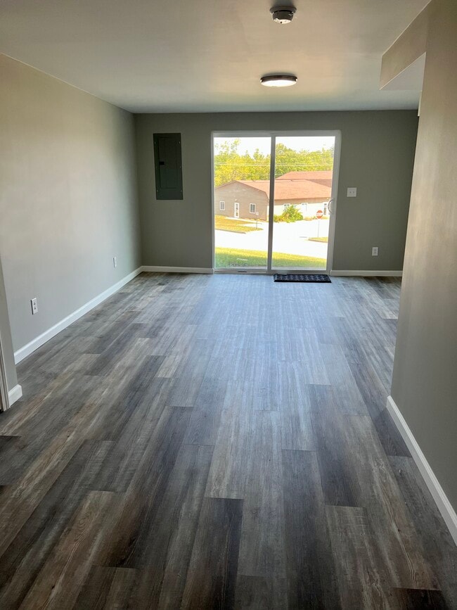 312 Crestview Dr in Union, MO - Building Photo - Building Photo