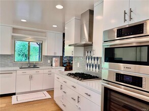 4935 Ocean View Blvd in La Canada Flintridge, CA - Building Photo - Building Photo