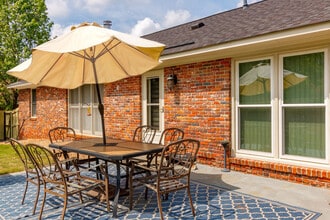 6498 Yellow Stone Dr in Columbus, GA - Building Photo - Building Photo