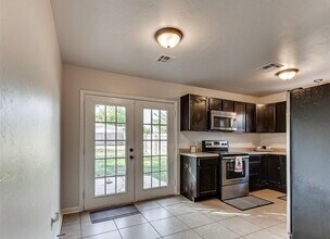 1218 E Boyd St in Norman, OK - Building Photo - Building Photo