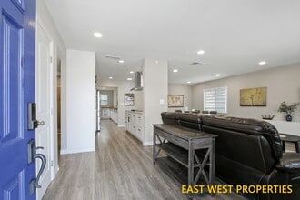 6942 Santa Rita Ave in Garden Grove, CA - Building Photo - Building Photo