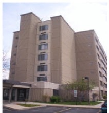 Congress Apartments in West Milwaukee, WI - Building Photo - Building Photo