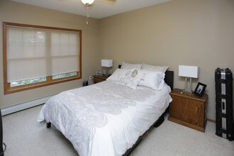 Oaks Hiawatha Station in Minneapolis, MN - Foto de edificio - Interior Photo