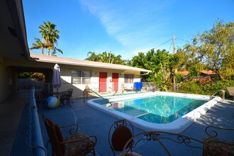The Cottages in Wilton Manors, FL - Foto de edificio - Building Photo