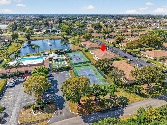 5280 Nesting Way in Delray Beach, FL - Foto de edificio - Building Photo