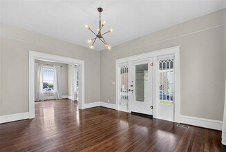 1630 Mistletoe Blvd in Fort Worth, TX - Building Photo - Building Photo