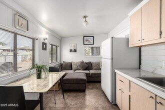 5422 E Des Moines St in Mesa, AZ - Building Photo - Building Photo