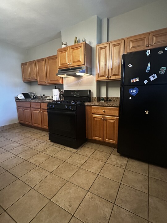 140 Bennington St, Unit 2 in Boston, MA - Building Photo