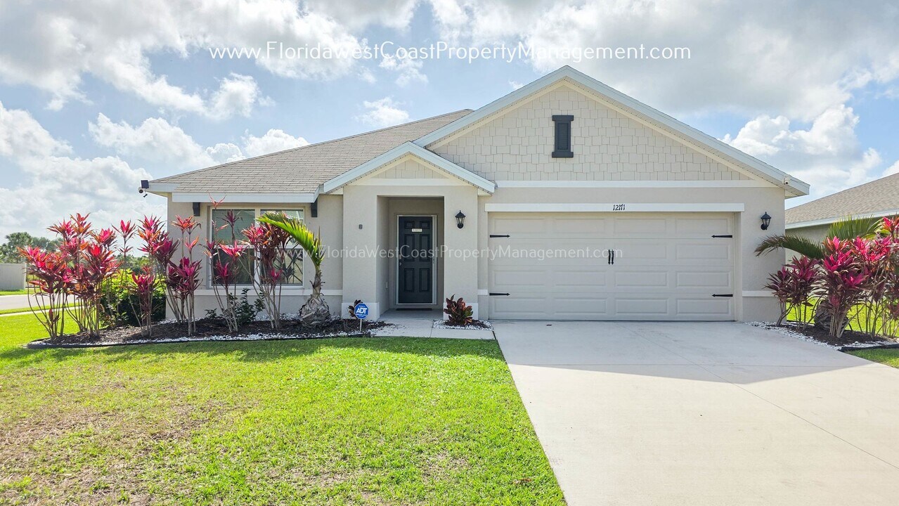 12171 Kingsley Trl in Parrish, FL - Building Photo