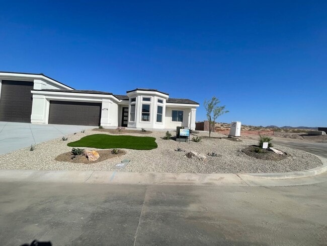 4779 N Diana Ave in Lake Havasu City, AZ - Building Photo - Building Photo