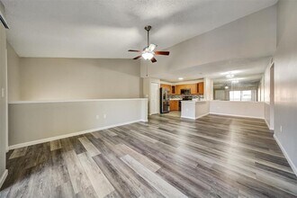 5729 Baywater Dr in Tampa, FL - Building Photo - Building Photo