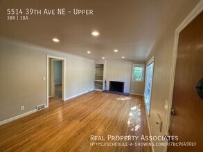 5514 39th Ave NE in Seattle, WA - Building Photo - Building Photo