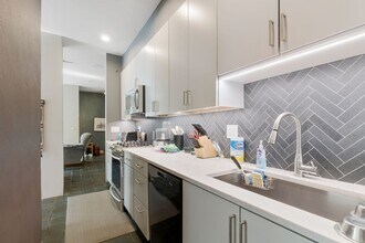 176 Hancock St, Unit 1 in Cambridge, MA - Building Photo - Building Photo