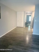 219 Buckingham Ct in Lakewood, NJ - Building Photo - Building Photo