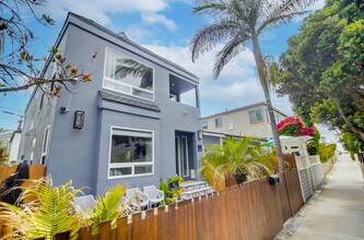 735 Whiting Ct in San Diego, CA - Foto de edificio - Building Photo