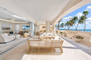 7916 Fisher Island Dr in Miami Beach, FL - Building Photo