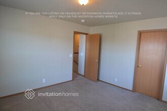 206 Lane Blvd NE in Orting, WA - Foto de edificio - Building Photo