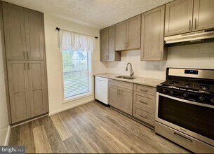 11983 Cardamom Dr in Woodbridge, VA - Building Photo - Building Photo