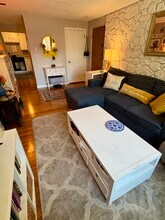 150 Wrentham St, Unit #12 in Boston, MA - Building Photo - Building Photo