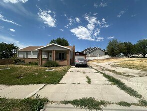 55 E 11000 S in Sandy, UT - Building Photo - Building Photo