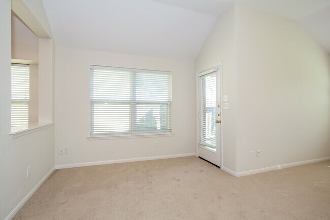 12534 Blinnwood Ln in Houston, TX - Foto de edificio - Building Photo