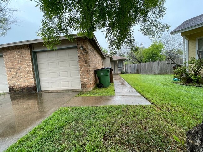 property at 513 Sierra Cove