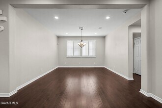 37200 Pergola Terrace in Palmdale, CA - Building Photo - Building Photo