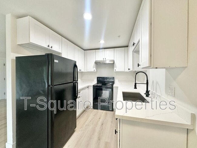 property at 7041 S 116th Pl