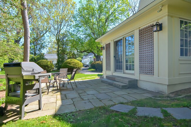 property at 6.5 Summer St