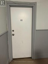 89 King St W in Brockville, ON - Building Photo