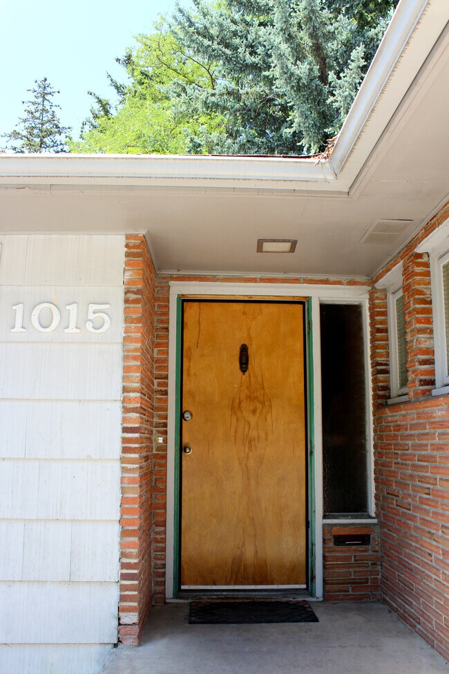 1015 NE Duncan Ln in Pullman, WA - Foto de edificio - Building Photo