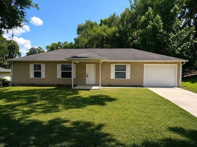 property at 5890 SE 119th Pl
