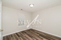 177 Saskatoon Dr photo'