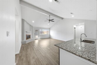 2303 Keyhole Ln in Houston, TX - Building Photo - Building Photo