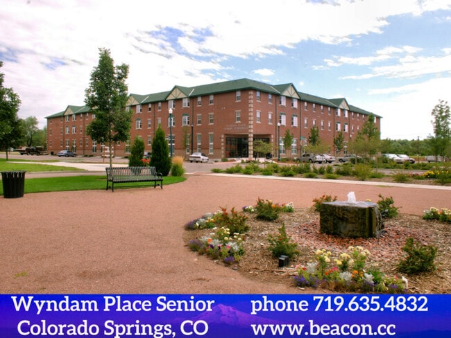 Wyndam Place Senior Colorado Springs in Colorado Springs, CO - Foto de edificio - Building Photo
