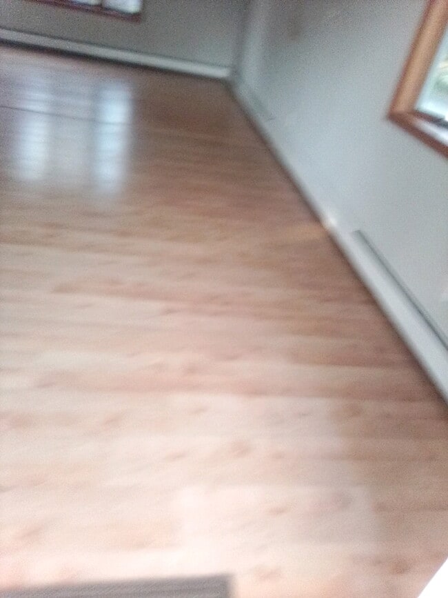 8 Sunburst Dr in Rocky Point, NY - Building Photo - Building Photo