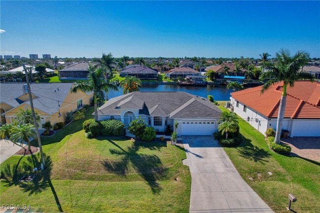 2126 SW 48th Terrace in Cape Coral, FL - Building Photo - Building Photo