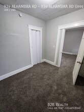 934 Alhambra Rd in Cleveland, OH - Building Photo - Building Photo