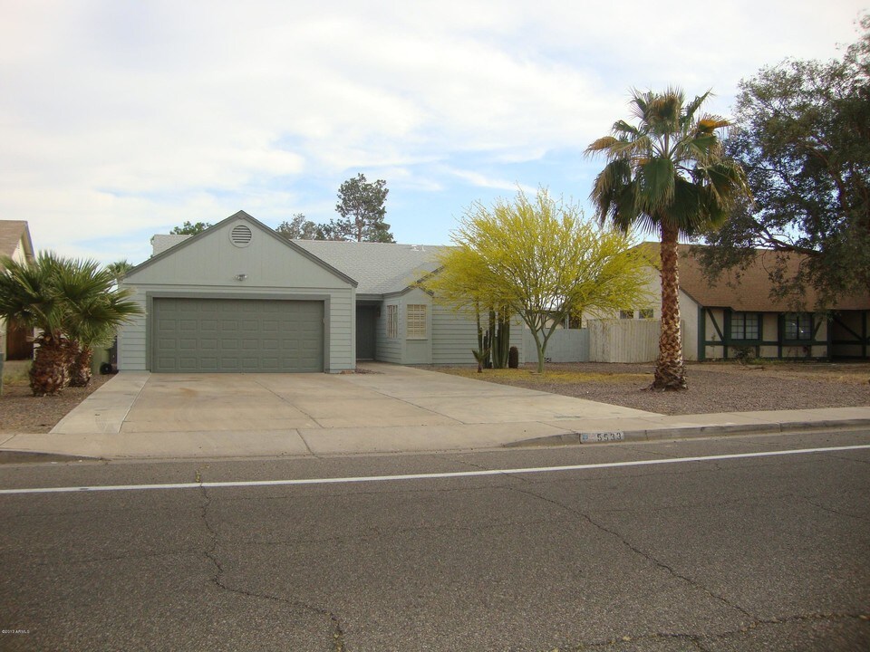5533 W Cholla St in Glendale, AZ - Building Photo